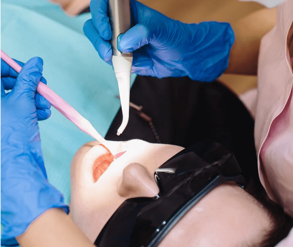 Dental Clinic In Dubai Dentsts In Dubai Dental Dental Care State Of The Art World Dentists Team Appointment Visit Orthodontist